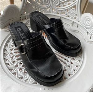 mudd black heel mules